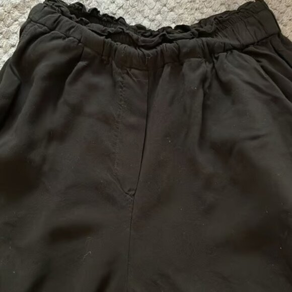H&M High Waisted Paperbag Black Pants Trouser Size 4 EUC #M-080 - Picture 3 of 3